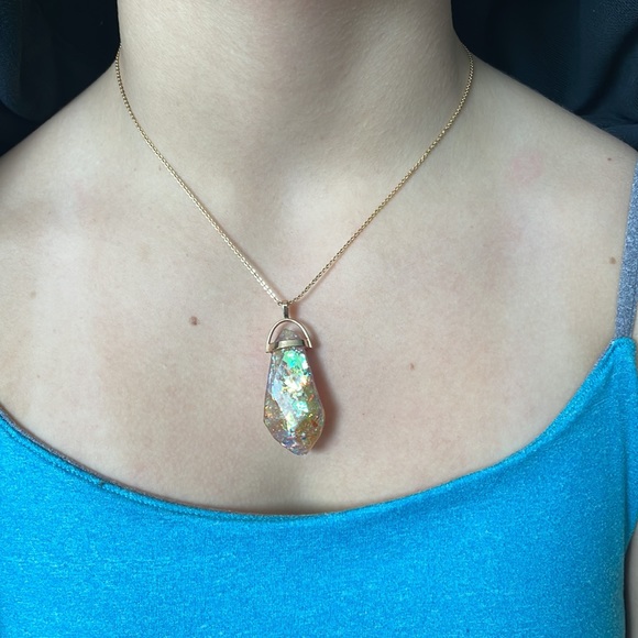 Handmade Jewelry - 14k Gold Fill Necklace Beautiful Handmade Resin Pendant